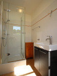 Gäste-Bad mit Dusche